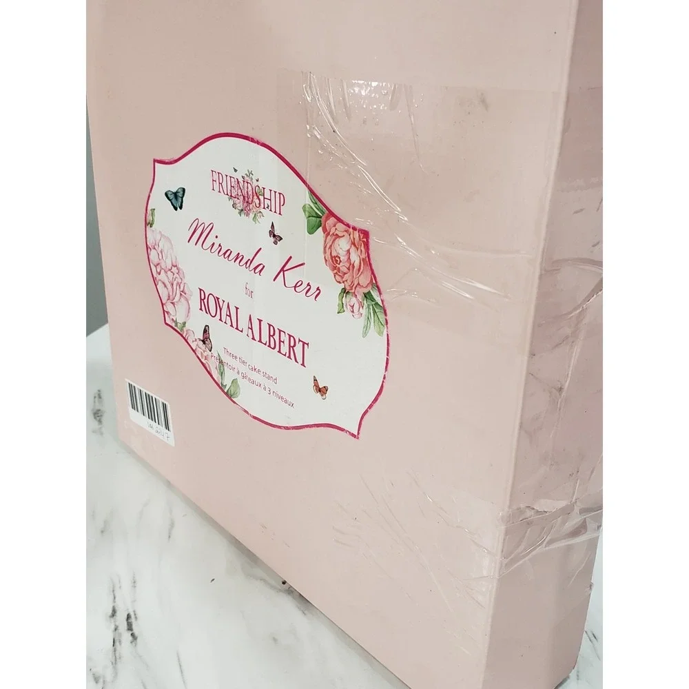 Royal Albert box shows